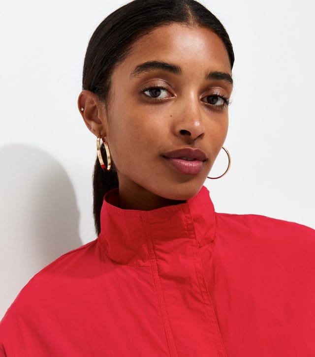 New Look Women's Bright Red Bubble Hem Stand Up Collar Zip Lightweight Jacket New Look - 2