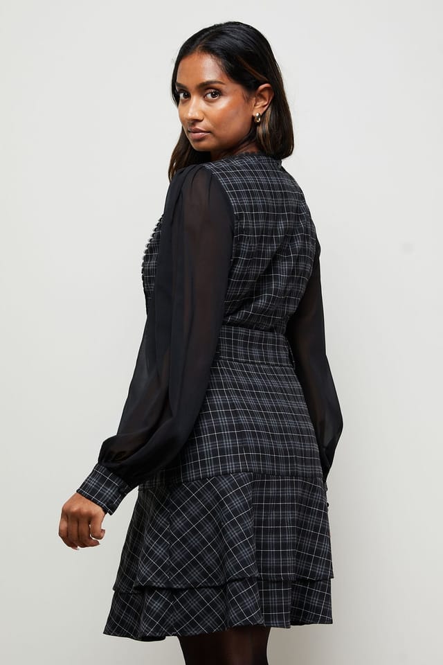 Oasis Oasis Women's Checked Belted Balloon Sleeve Flippy Mini Dress in Mono - 3