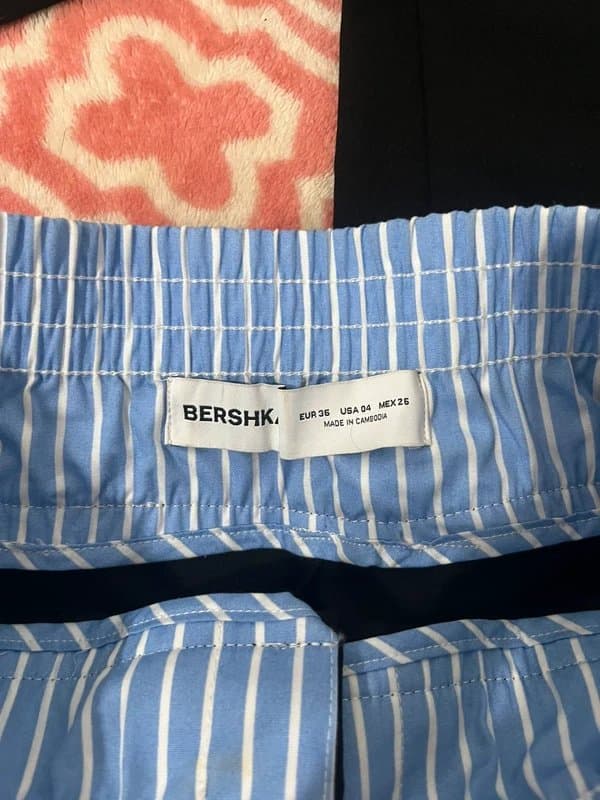 Bershka Bershka black and striped blue set