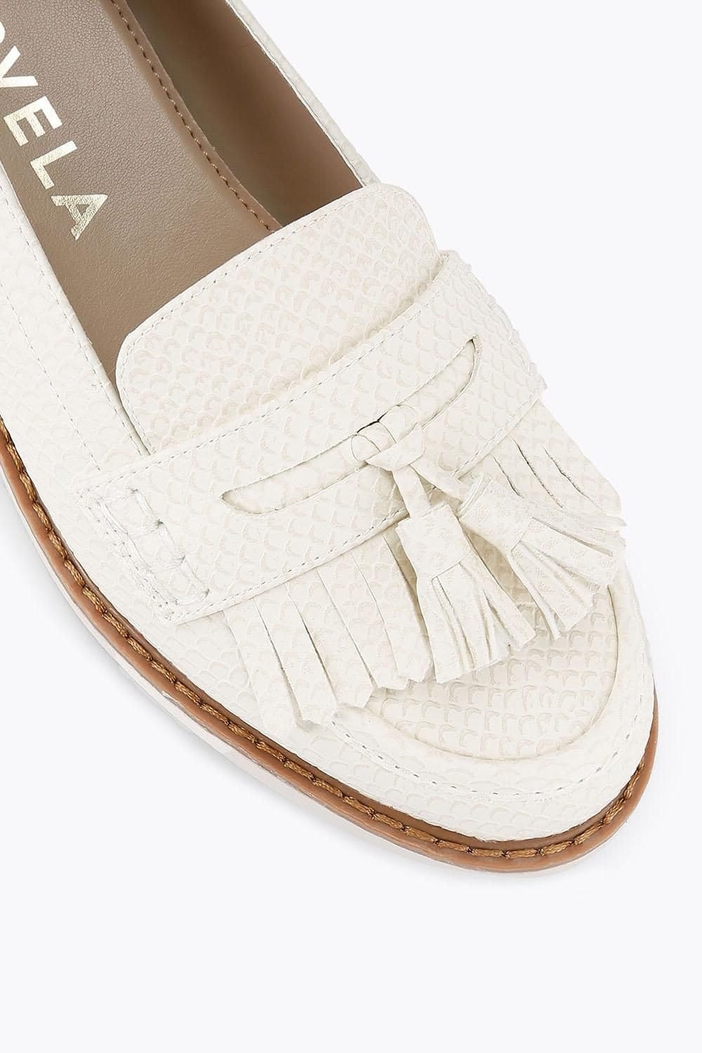 Carvela Carvela Women's 'Sky Tassel' Flats in Cream - 4