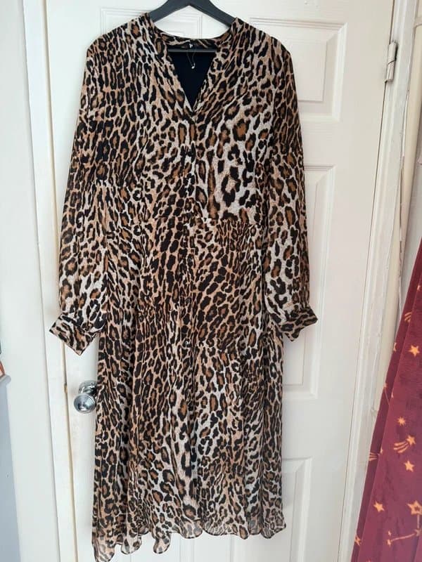 Very Leopard print long dress