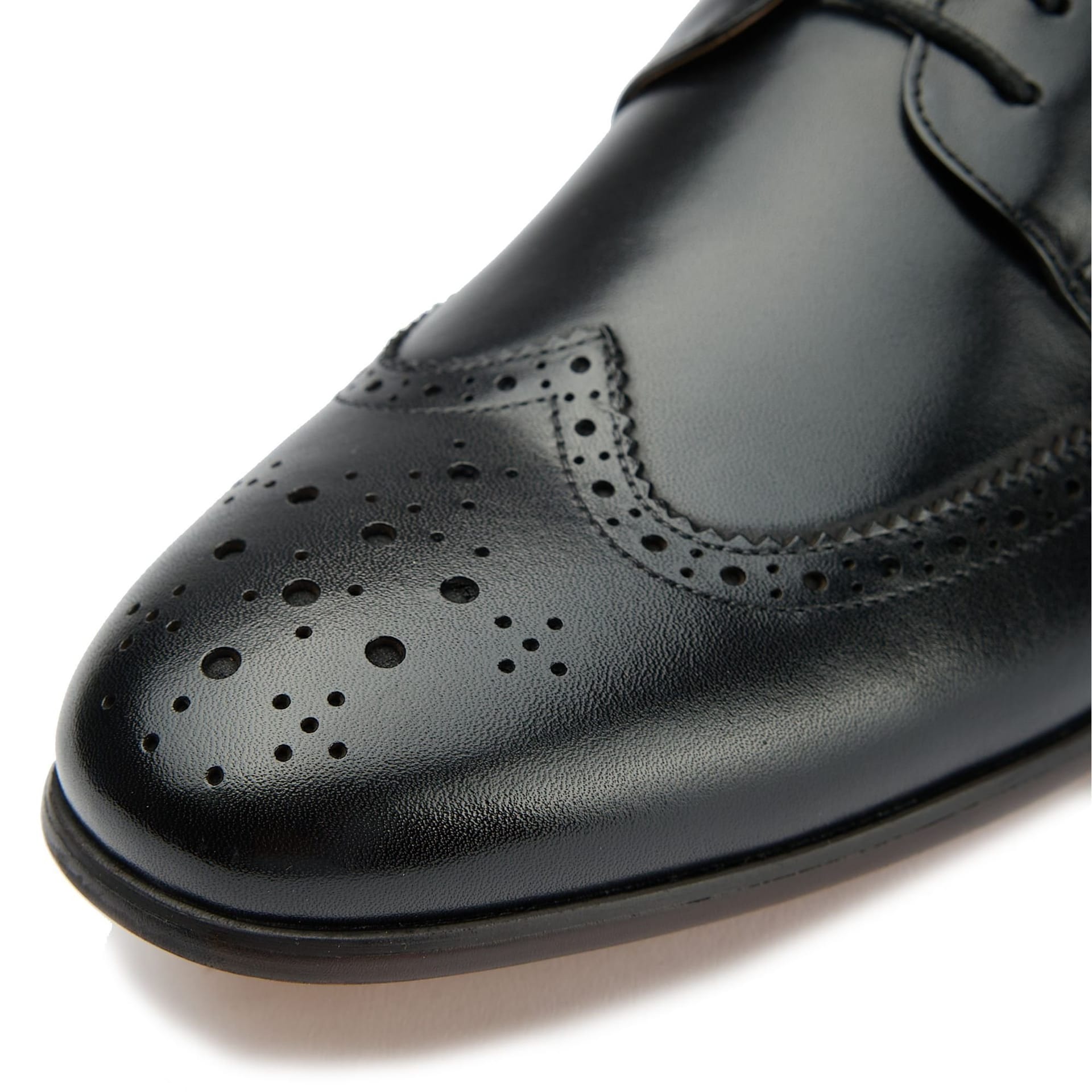 Simon Carter SIMON CARTER Men's Arne Brogue Shoes in Black - 4