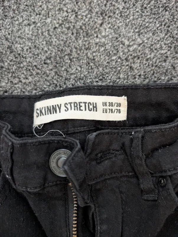 New Look Black ripped skinny jeans Mens size W30