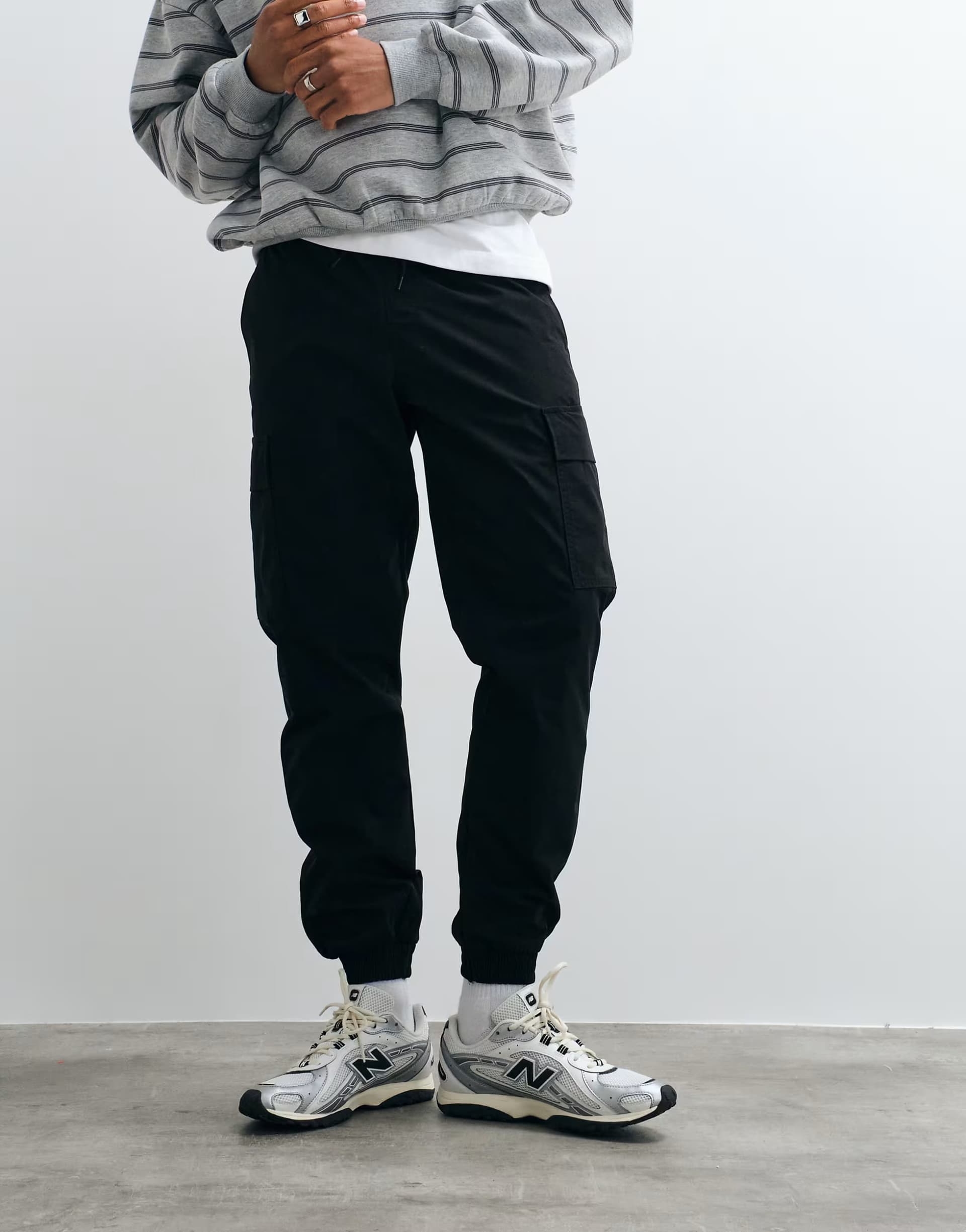 ASOS Jack & Jones tech cuffed cargo trousers in black