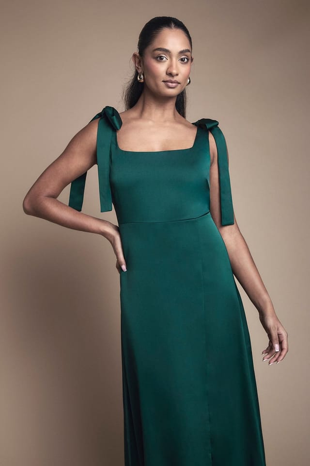 Oasis Oasis Women's Satin Tie Shoulder Midi Bridesmaid Dress in Emerald - 2