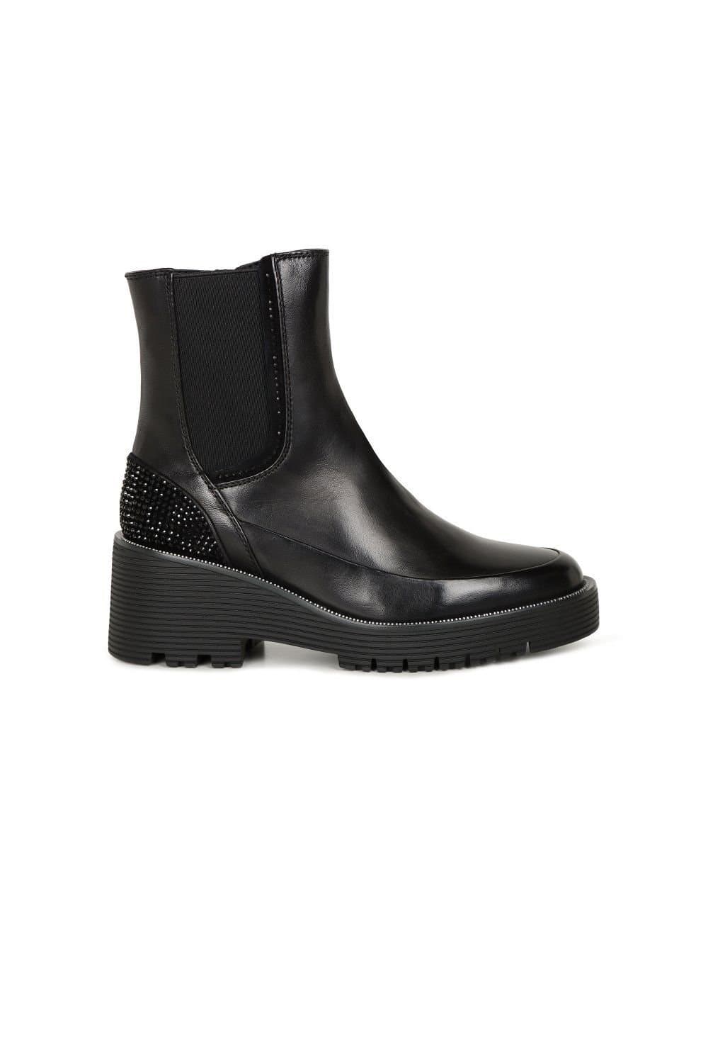 Regarde le Ciel Regarde Le Ciel Women's 'Sadhy 04' Wedge Heeled Chelsea Boots in Black