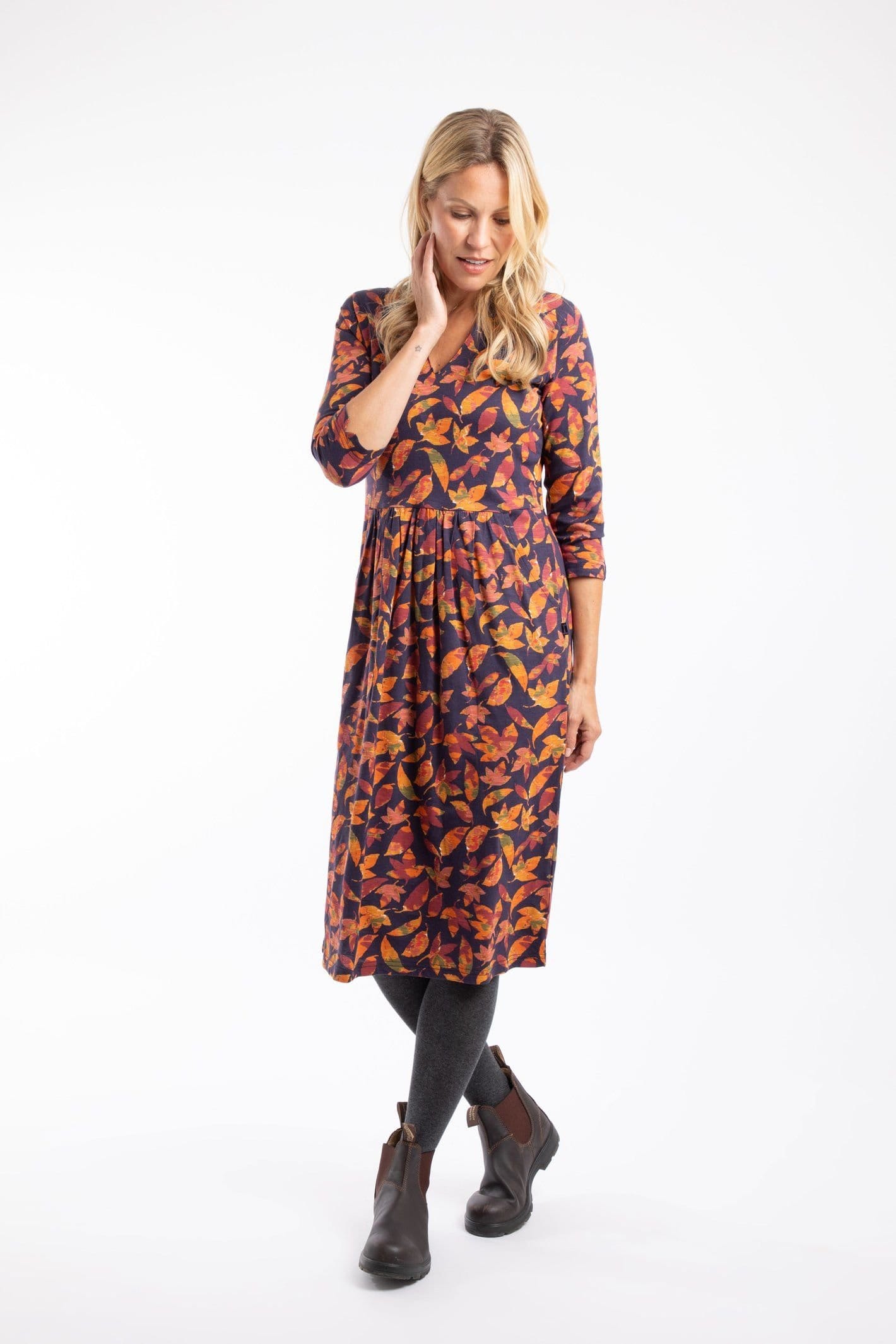 Weird Fish Weird Fish Women's Isolde Printed Jersey Midi Dress in Blue - 4