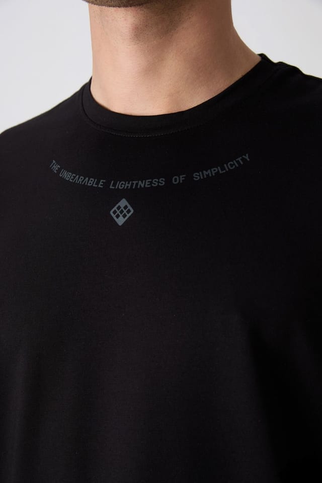 Tommy Life Tommy Life Men's Oversized Printed Crew Neck T-Shirt in Black - 3