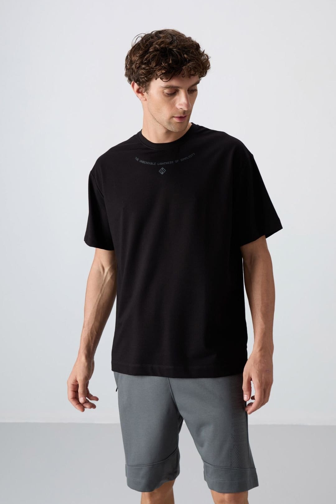 Tommy Life Tommy Life Men's Oversized Printed Crew Neck T-Shirt in Black - 4