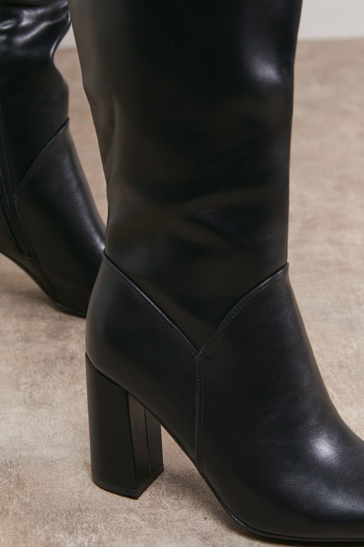 Oasis Oasis Women's Jemima Faux Leather High Block Heel Pointed Knee Boots in Black - 4