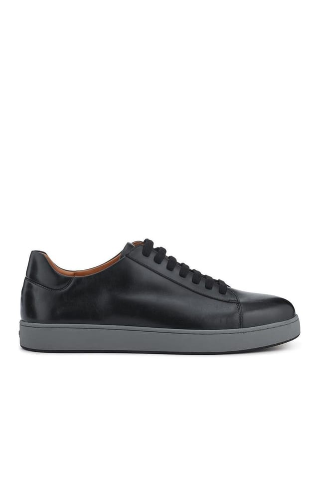 Jones Bootmaker Jones Bootmaker Men's Simone Wide-Fit Leather Trainers in Black - 2