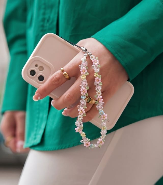 Coconut Lane Pink Petal Beaded Phone Strap Coconut Lane New Look - 3
