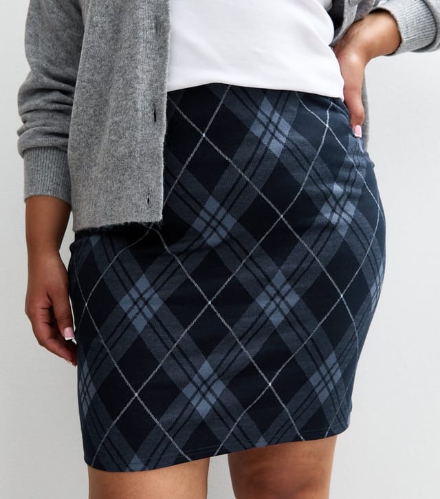 New Look Women's Plus Size Blue Checked Jacquard Tube Skirt Curves New Look - 2