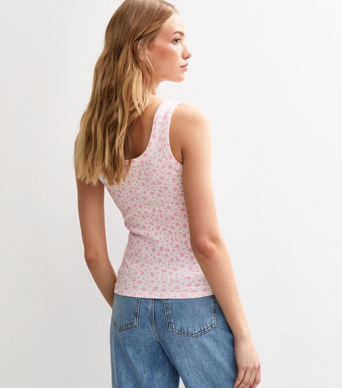 New Look Women's White Floral Print Scoop Neck Vest New Look - 4