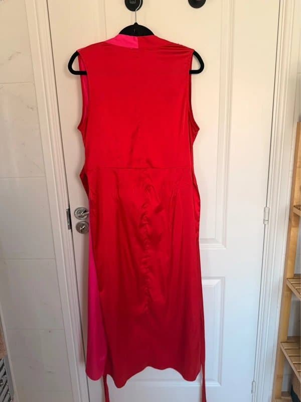 Never Fully Dressed Never Fully Dressed Pink & Red Color-Block Midi/Maxi Wrap Dress