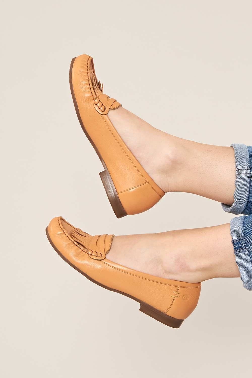 Moshulu Moshulu Peach Leather Loafers for Women