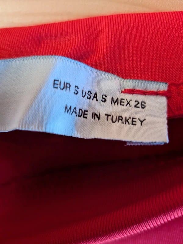 Bershka Size small . Long side split red stretch tube skirt
