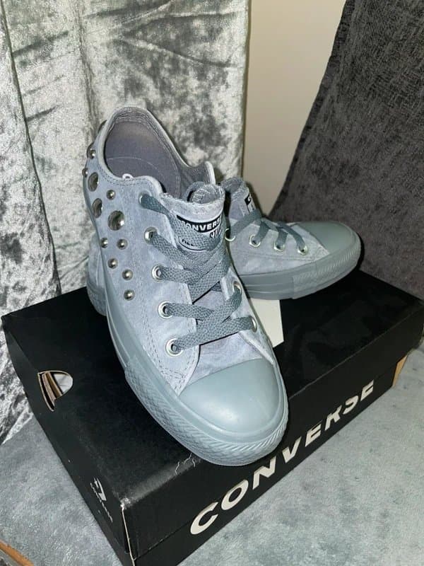 Converse Brand NEW in box grey suede & silver stud embellished chuck taylor converse size 3 boys girls womens