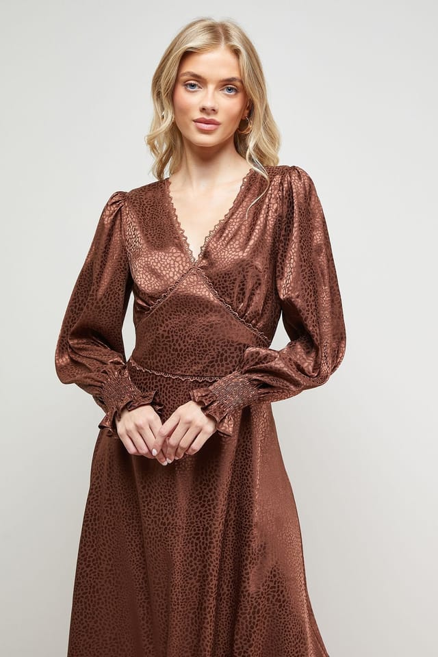 Oasis Oasis Women's Jacquard Satin Midi Dress in Chocolate - 2