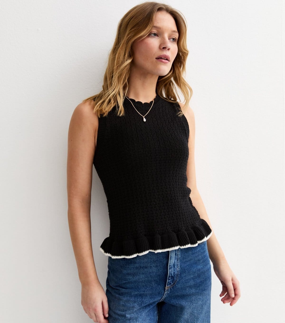 New Look Women's Black Cotton Rich Textured Knit Frill Hem Vest New Look - 4