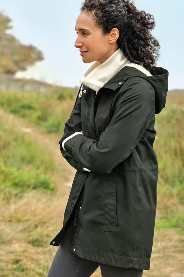 WoolOvers WoolOvers Women's Ramble Raincoat in Green - 2