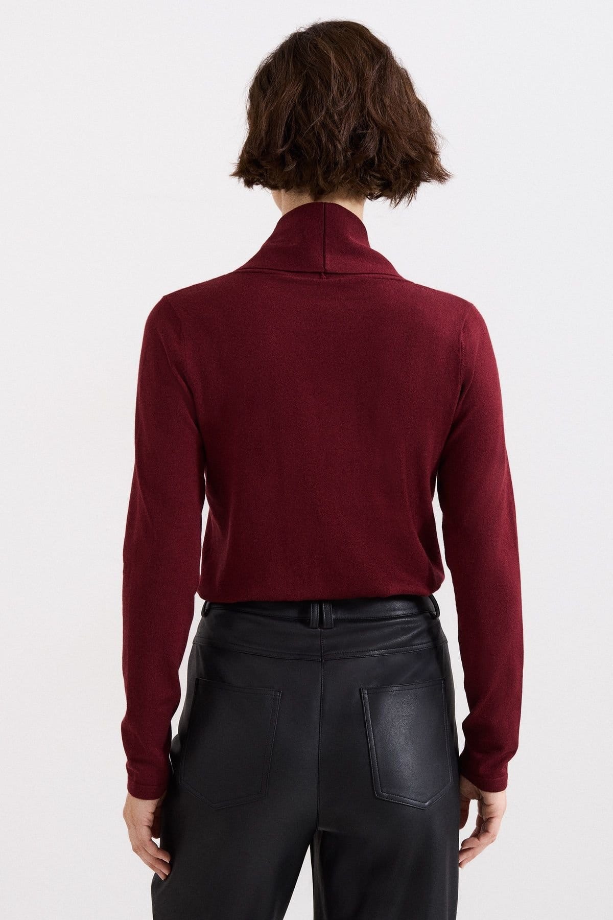 Phase Eight Phase Eight Women's Lottie Cowl Knit in Wine - 4