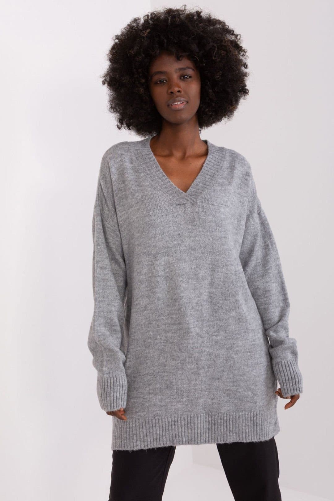 Love Lace Love Lace Women's Timeless Heart Neck Acrylic Long Sleeve Sweater in Grey