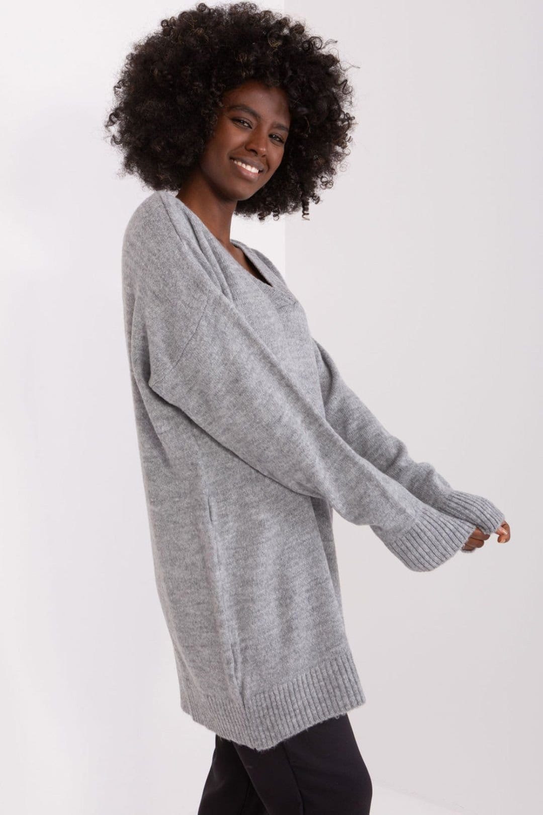 Love Lace Love Lace Women's Timeless Heart Neck Acrylic Long Sleeve Sweater in Grey - 4