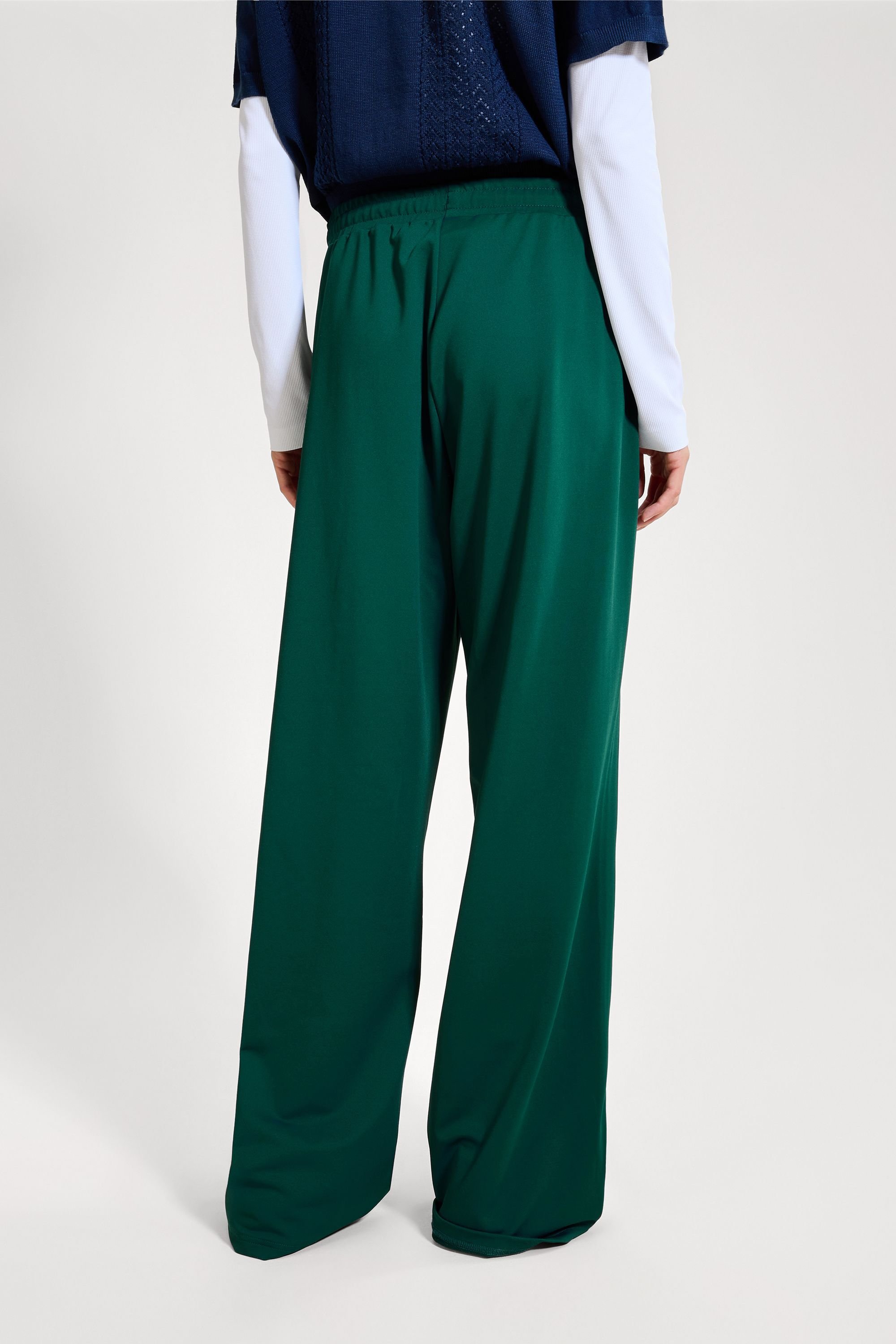 Ellesse Ellesse Women's Genres Jogger in Dark Green - 2