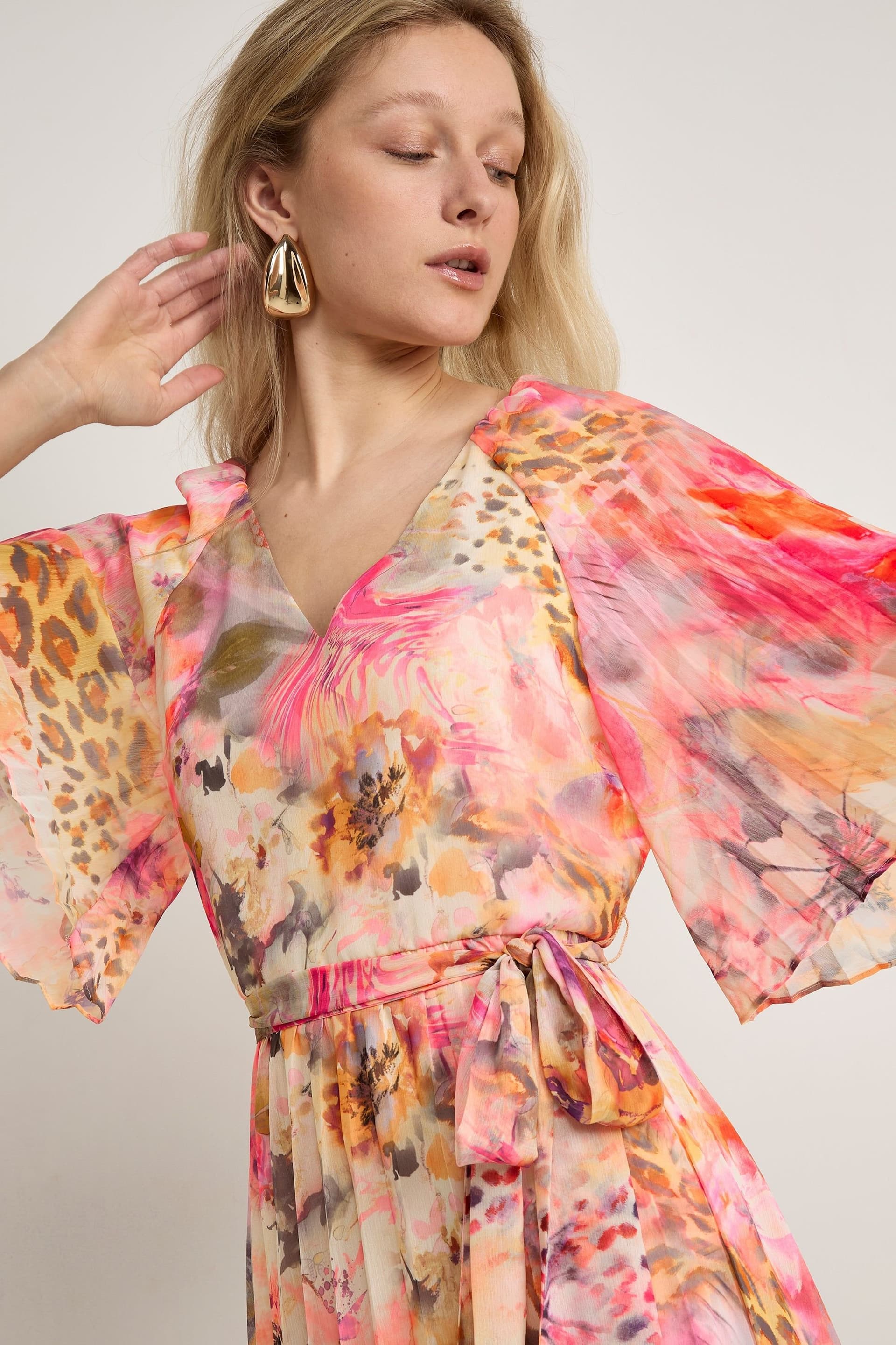 GWD by GEORGE W. DAVIES GWD by GEORGE W. DAVIES Women's GWD Delphine Floral Print Midi Dress