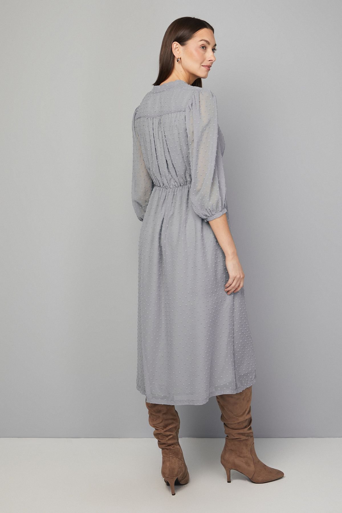 Wallis Wallis Women's Dobby Pleat Detail Button Midi Dress in Sage - 3