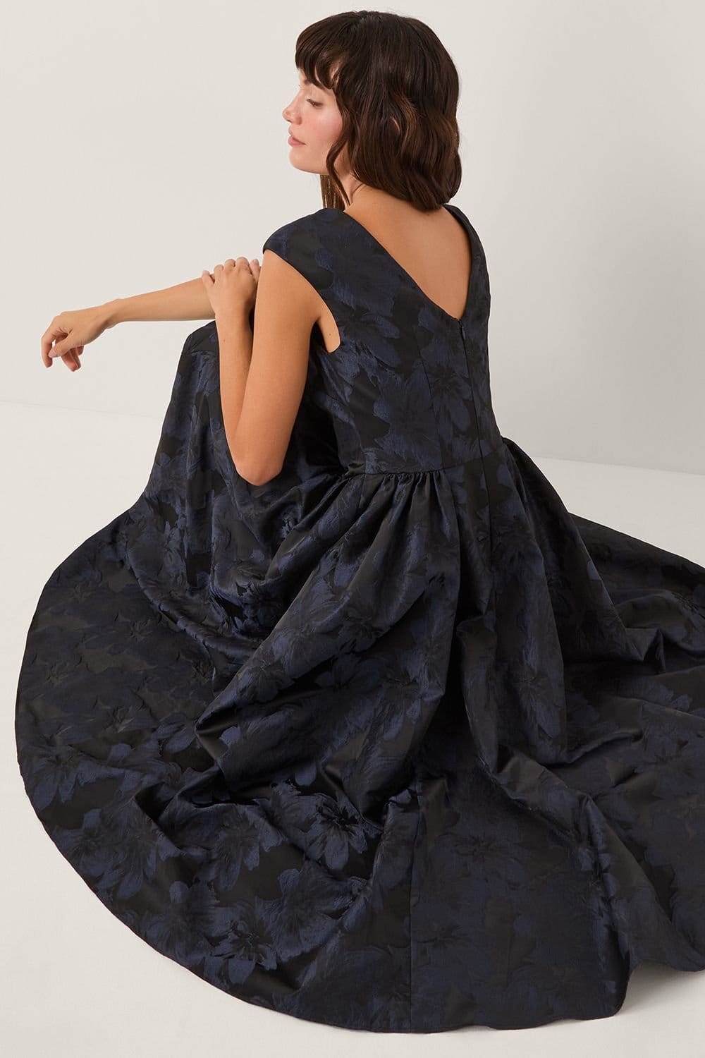 Monsoon Monsoon Women's Jayda Sleeveless Floral Jacquard Midi Dress Blue in Dark Navy - 4