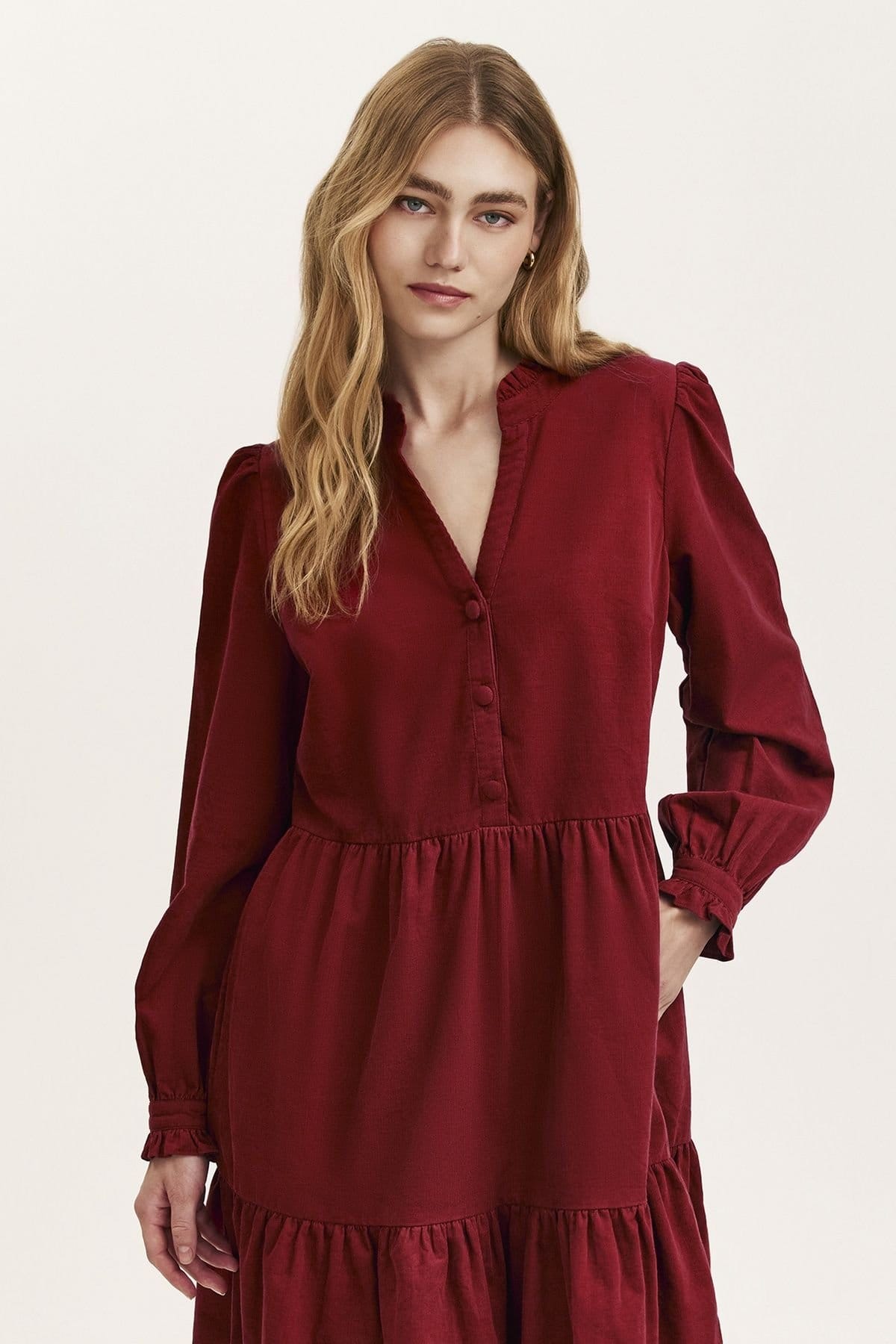 Finery London Finery London Women's Verona Corduroy Tiered Short Dress in Wine - 4