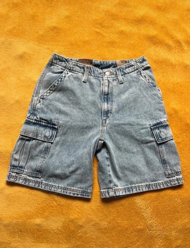 Levis Levi’s denim cargo shorts