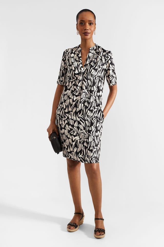 Hobbs London Hobbs London Women's Lucille V-Neck Shift Dress in Black - 3