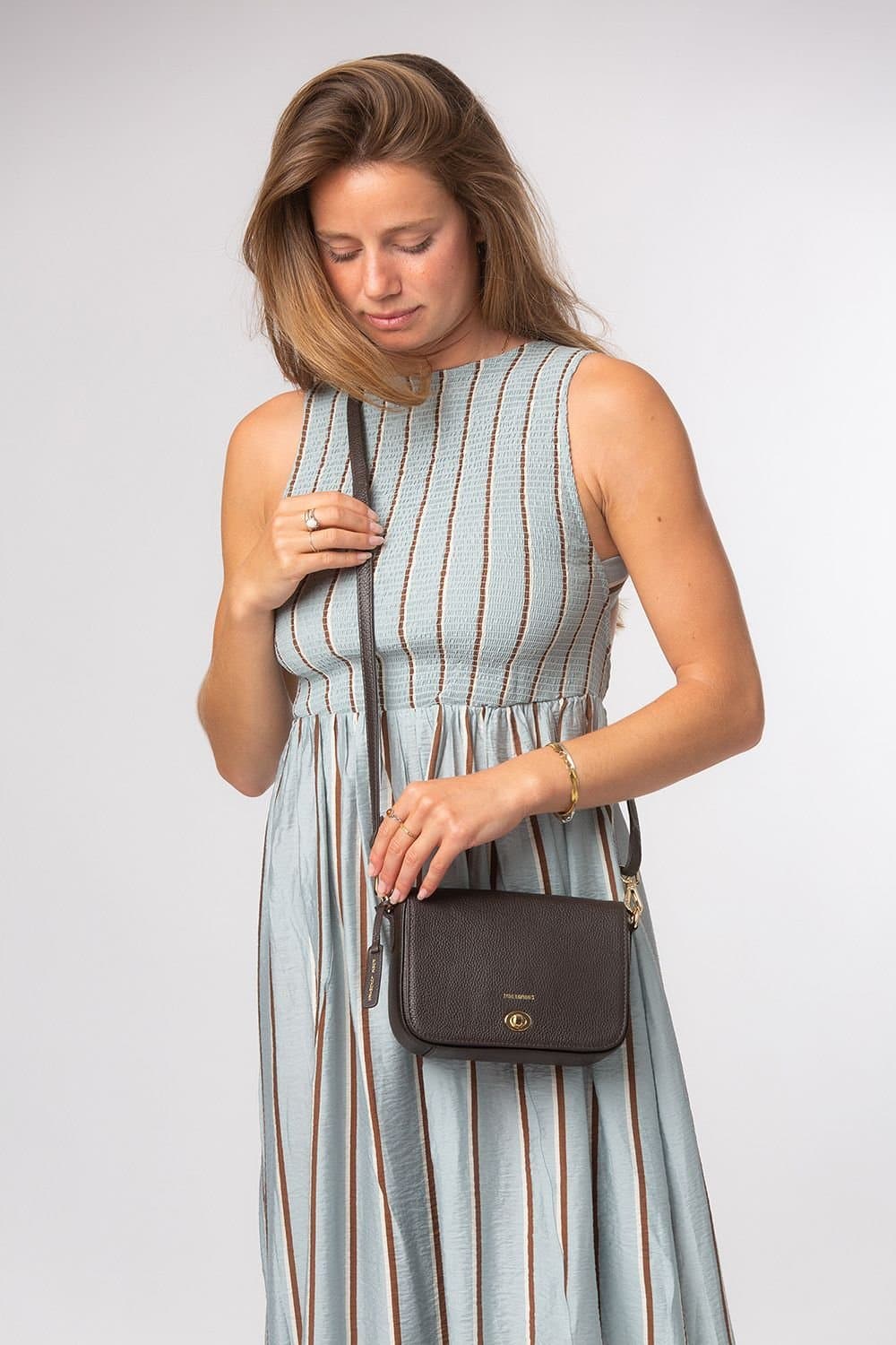 Pure Luxuries London Pure Luxuries London Dark Brown Leather Cross Body & Clutch Bag