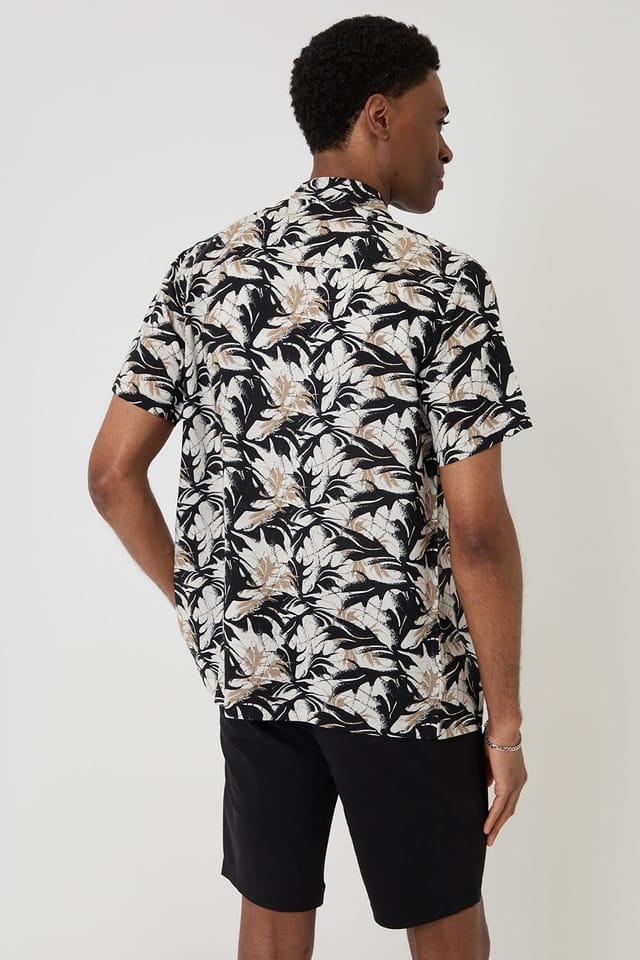 Threadbare Threadbare Men's Abstract Print Relaxed Fit Short Sleeve Shirt in Black - 2