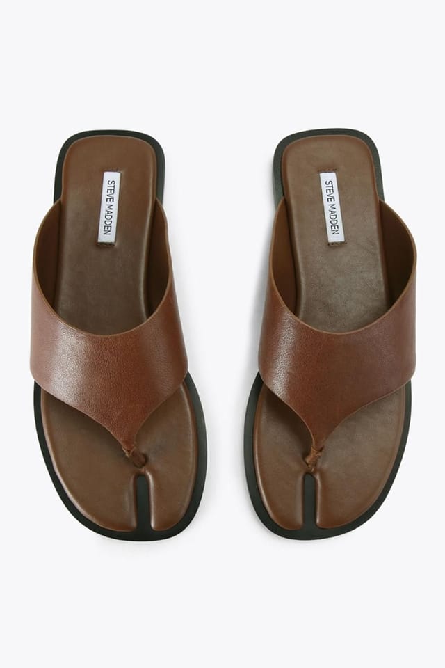 Steve Madden STEVE MADDEN Women's 'Illia Cognac' Leather Sandals in Dark Brown - 2