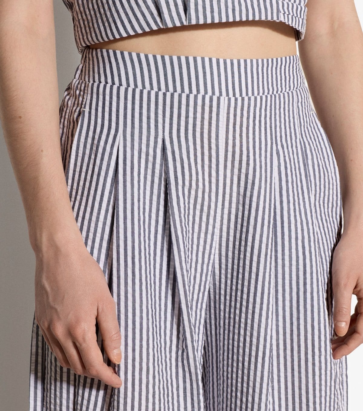 Apricot Women's Blue Seersucker Stripe Pleated Trousers Apricot New Look - 4