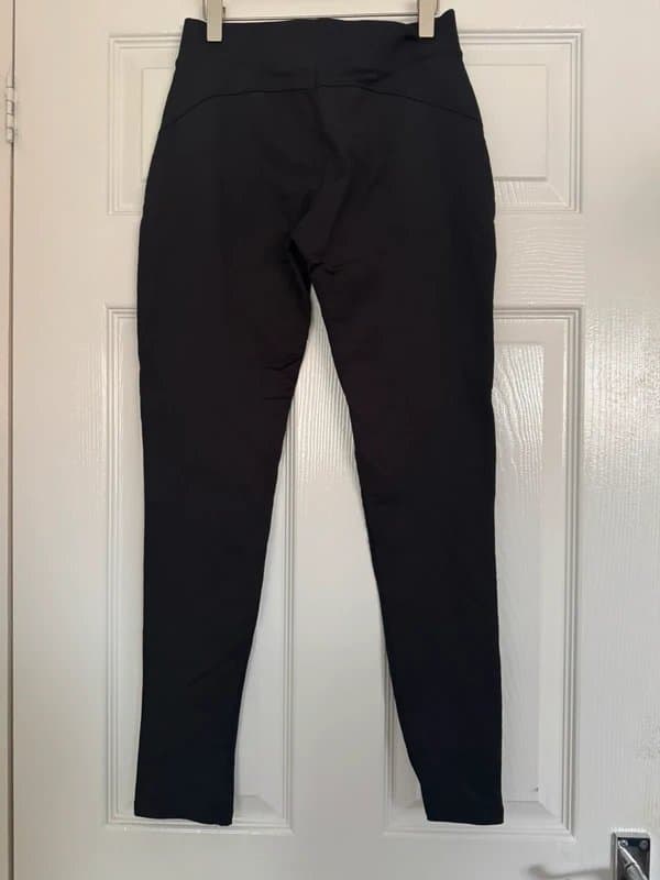 Bershka Black leggings with zipped pockets