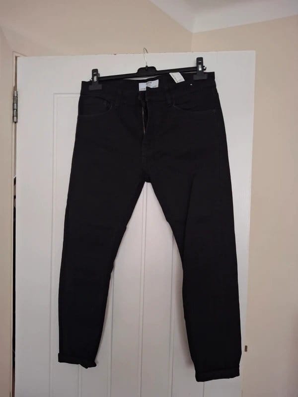 Bershka Black Denim Straight-Leg Jeans