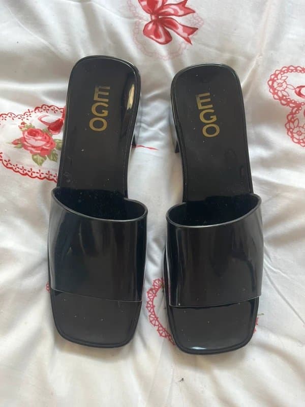 EGO Black patent shiny reflective slip on square toe kitten heel chunky block heel sandals