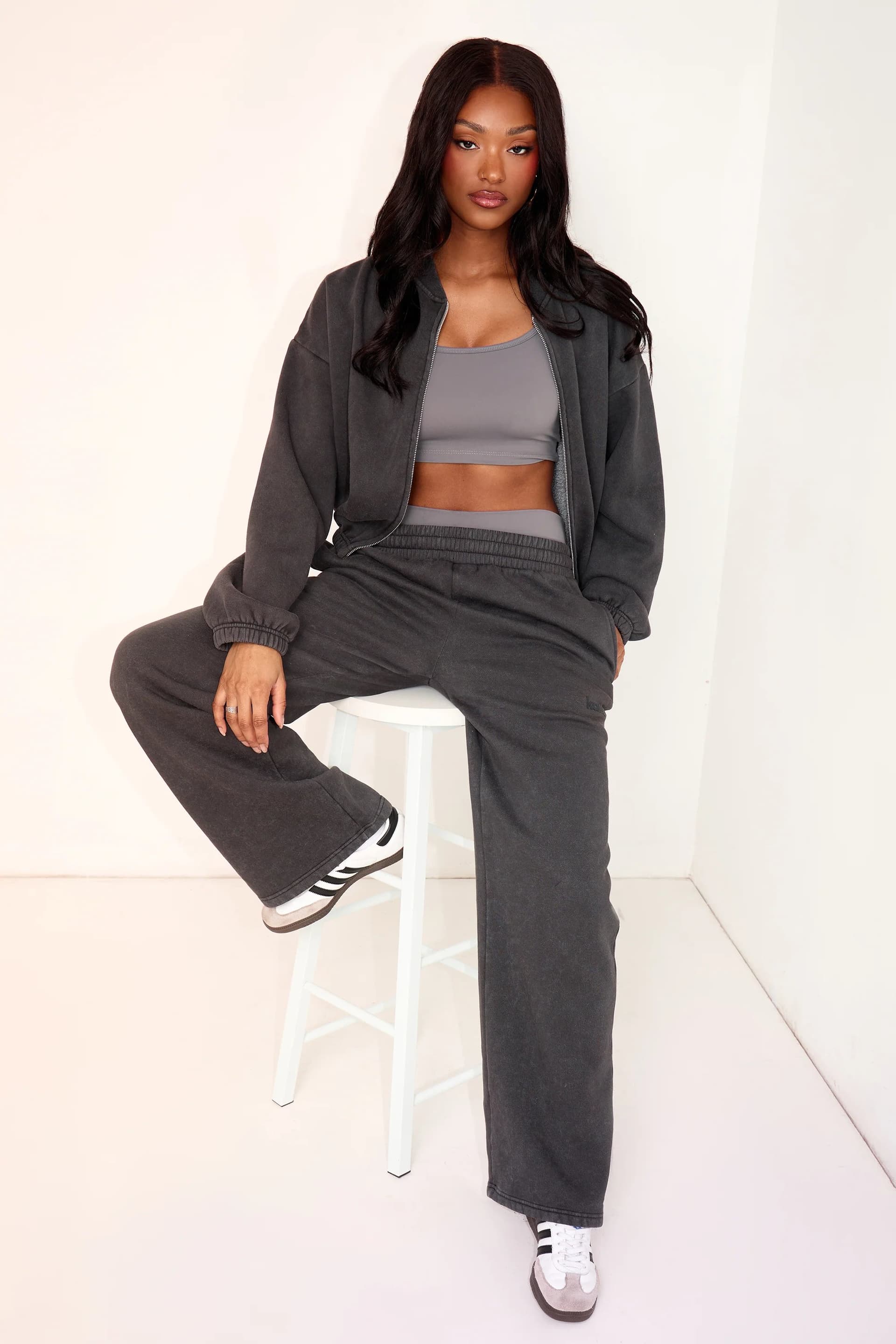 Kaiia Kaiia Wide Leg Joggers Washed Black