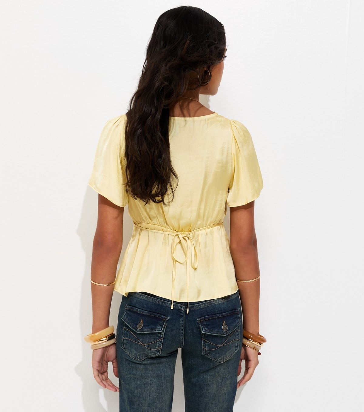 New Look Women's Light Yellow Lace Trim Flutter Sleeve Satin Tea Top New Look - 4