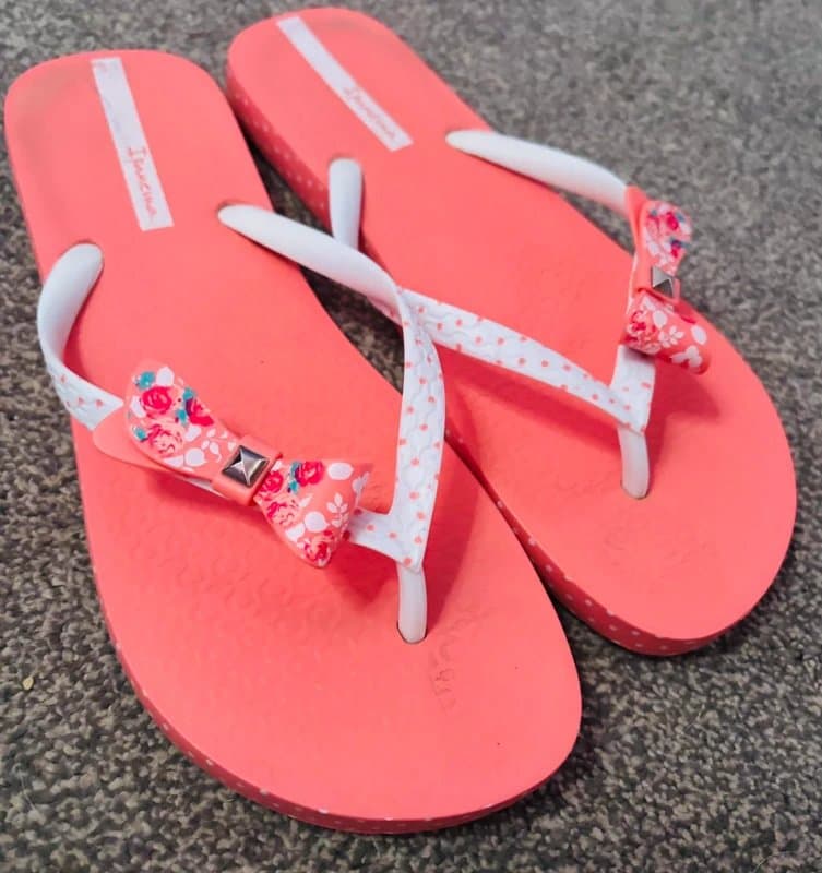 Ipanema Ipanema 6/40 sandals holiday festival party cute ditsy bow sandals same day post