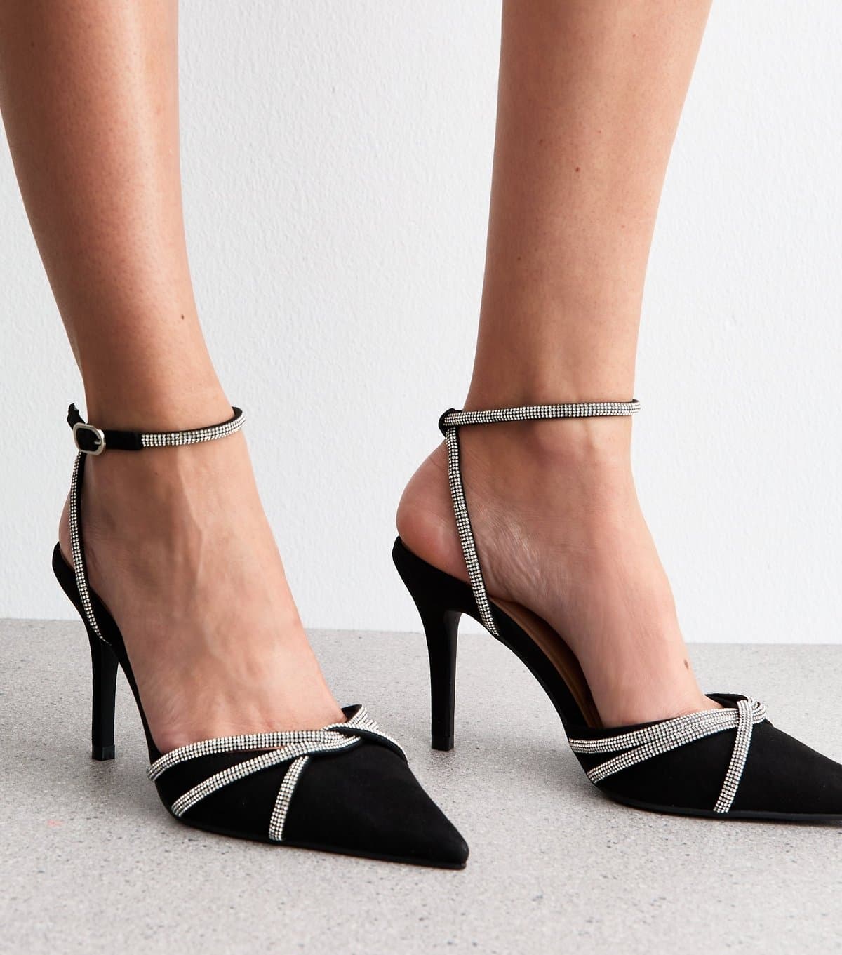 New Look Women's Black Faux Suede Embellished Court Shoes Vegan New Look