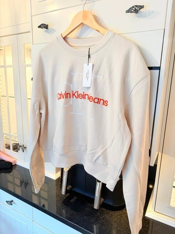 Calvin Klein Ladies Calvin Klein Jeans Eggshell Crew Neck Sweatshirt Jumper Size 2XL New with Tags RRP £99