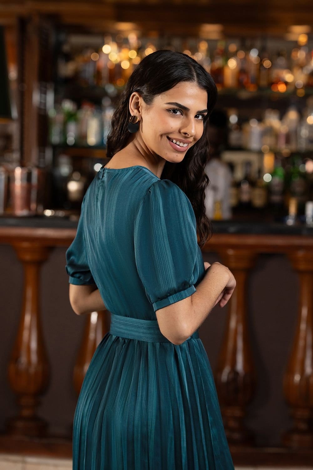 Yumi Yumi Women's Green Satin Striped Midi Dress With Pleats & Matching Belt - 4