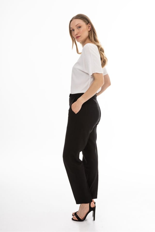 Love Lace Love Lace Women's Elegant High Waist Linen Trousers with Pleats in Black - 2