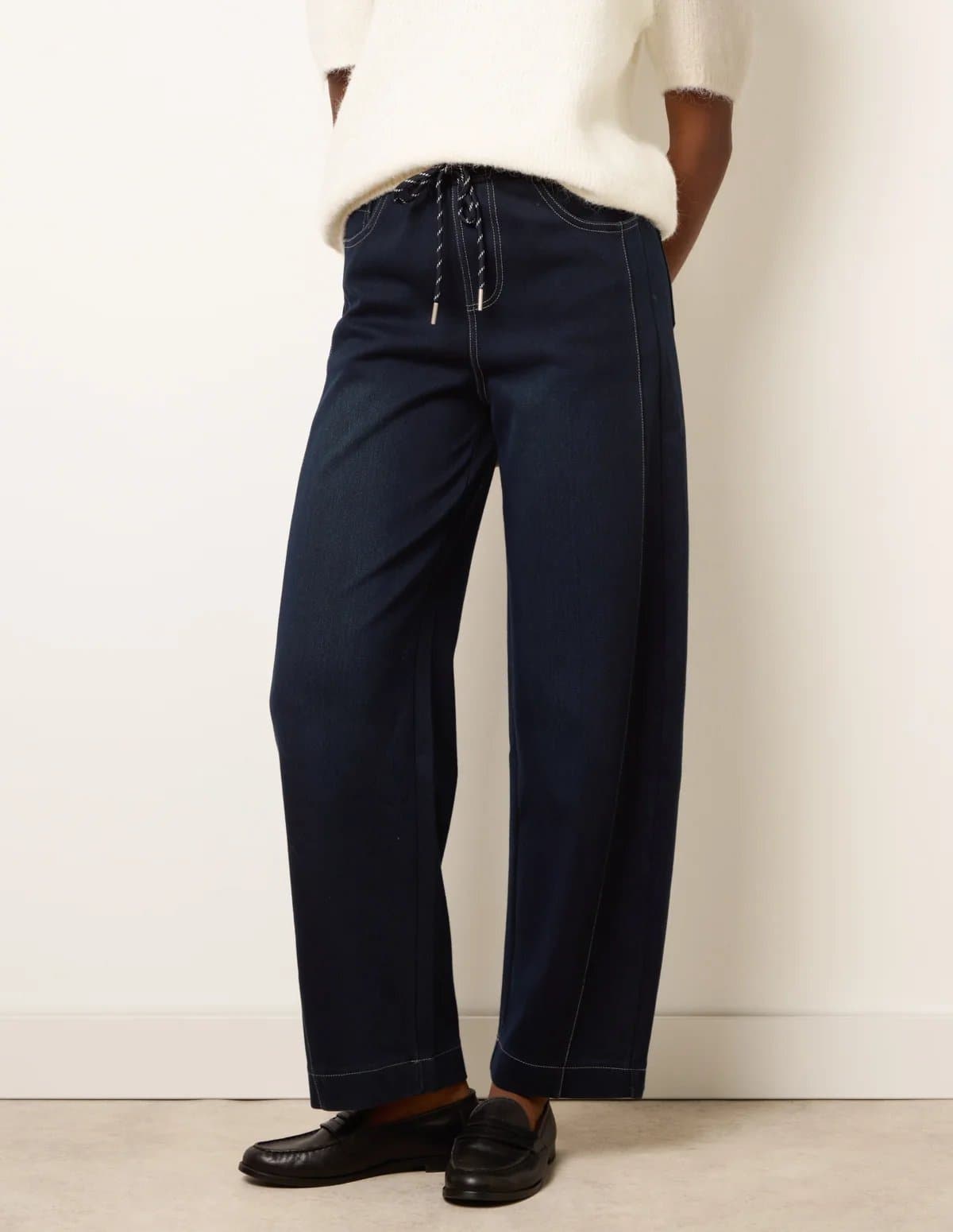 Blue Vanilla Stitch Barrel Leg Jeans